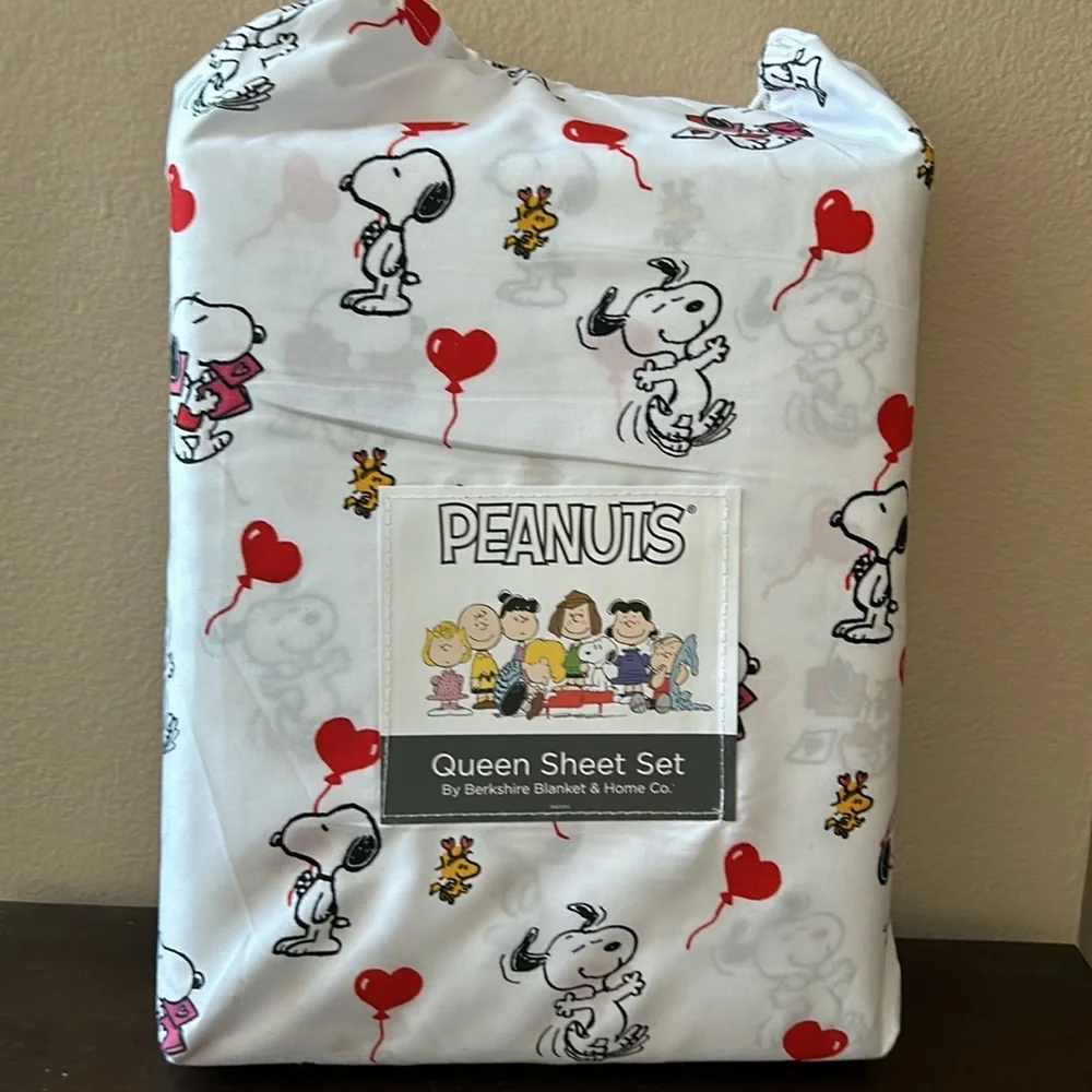 Snoopy Queen Sheet Set Valentines Day Red Heart Balloons New Love Red Sunglasse